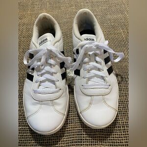 Adidas Superstar Sneakers, Sz 6, White Leather Upper w/3 Stripe Logo, Shell Toe